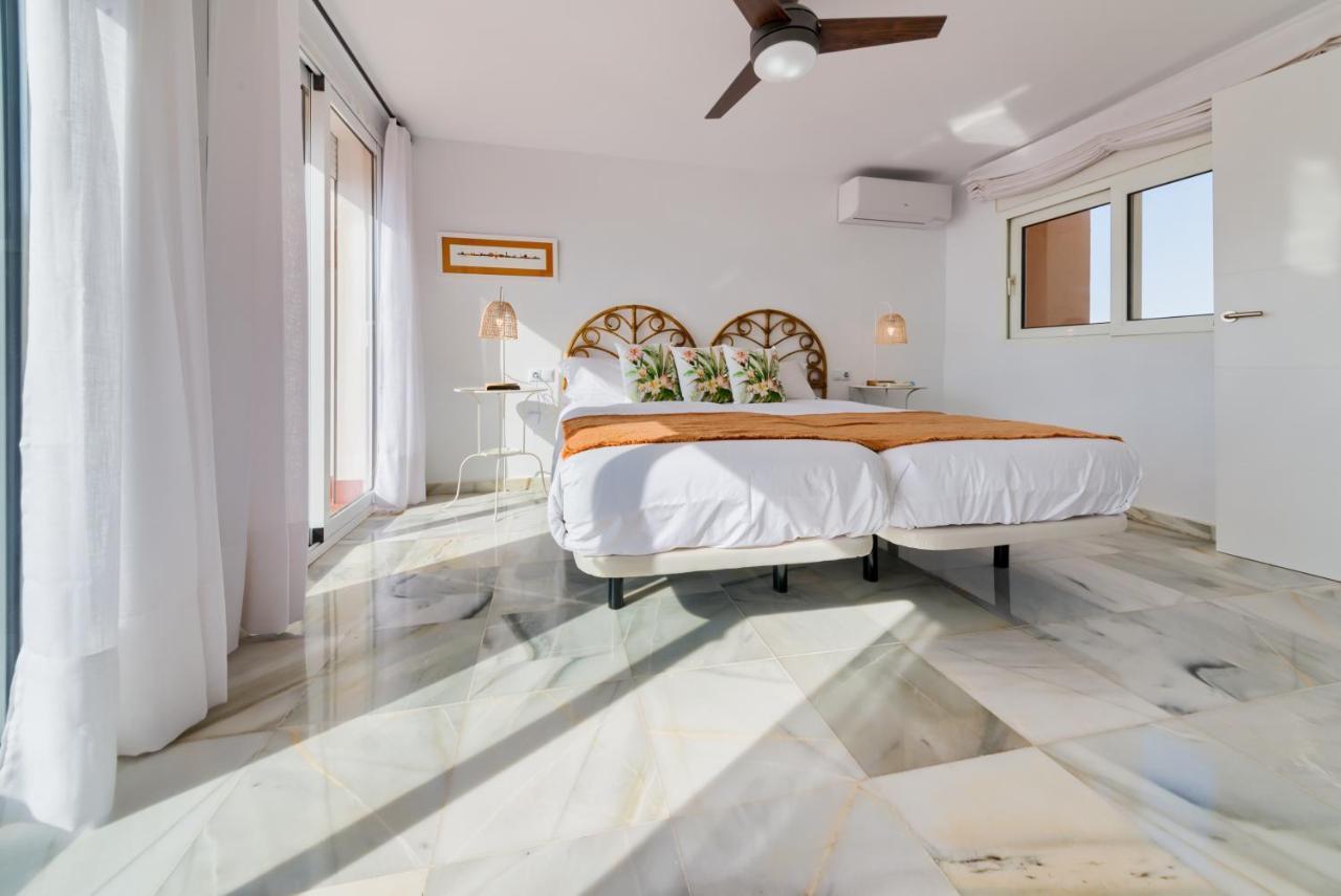 Holidays2Fuengirola Duplex With Stunning Sea View, Terraces,1St Line Beside Port 외부 사진
