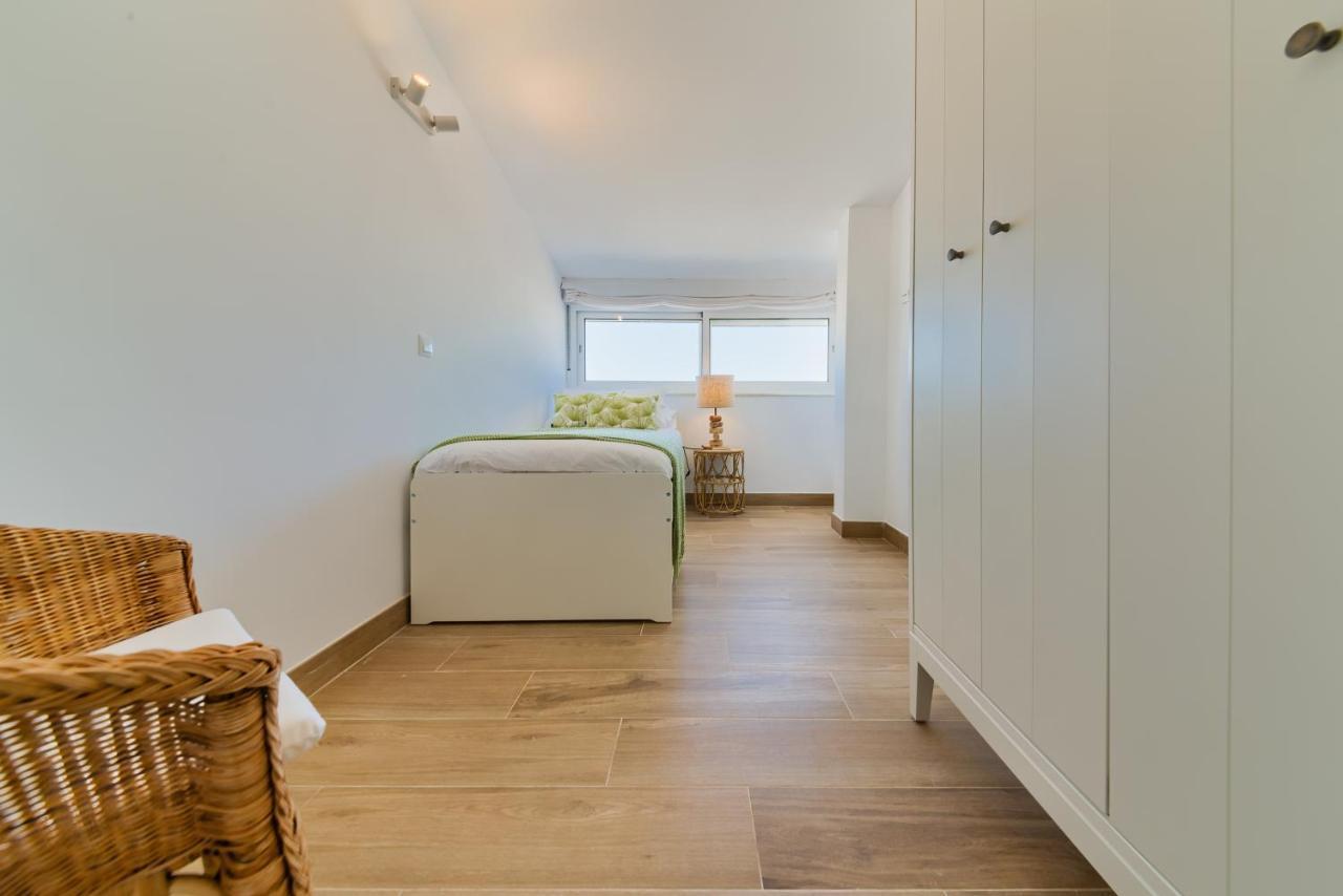 Holidays2Fuengirola Duplex With Stunning Sea View, Terraces,1St Line Beside Port 외부 사진